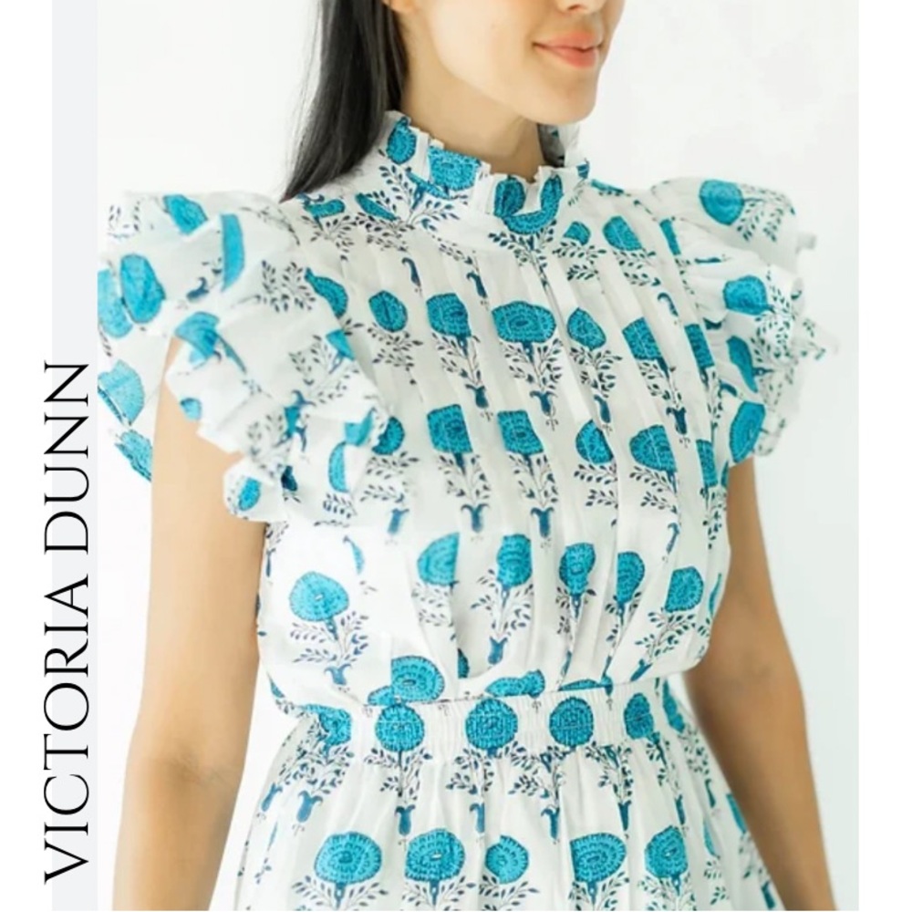 🎉HOST PICK🎉 Victoria Dunn Jasmine Blouse size M
